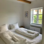 Adventurous Backhouse Centrally Located In شقة أودنسه