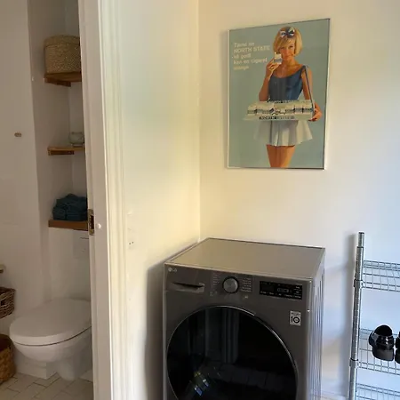 Adventurous Backhouse Centrally Located In Apartamento