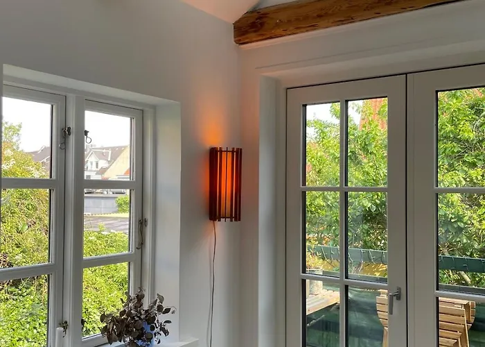 Apartamento Adventurous Backhouse Centrally Located In *